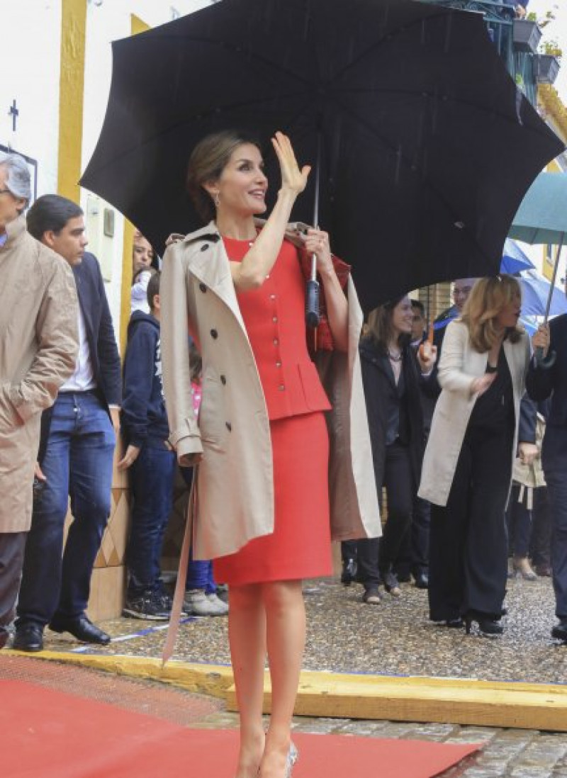 La Reina estaba muy guapa con este dos piezas de Nina Ricci que estrenó el año pasado.