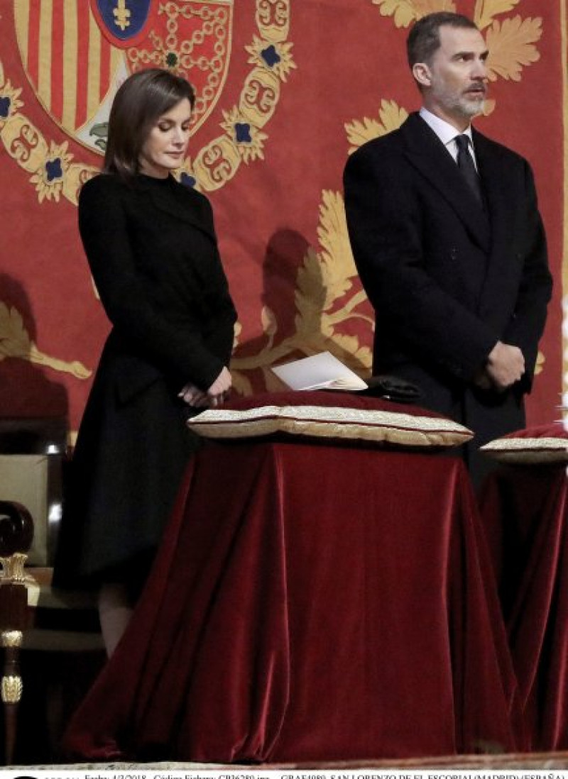 Los Reyes presidieron la ceremonia en el altar mayor.