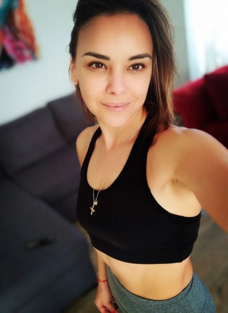 Chenoa hace mucho ejercicio para mantenerse en forma.