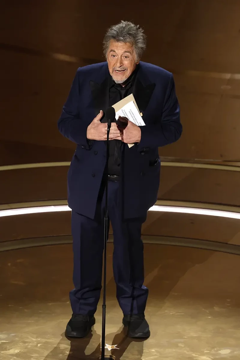 Al Pacino presentando los Oscar.