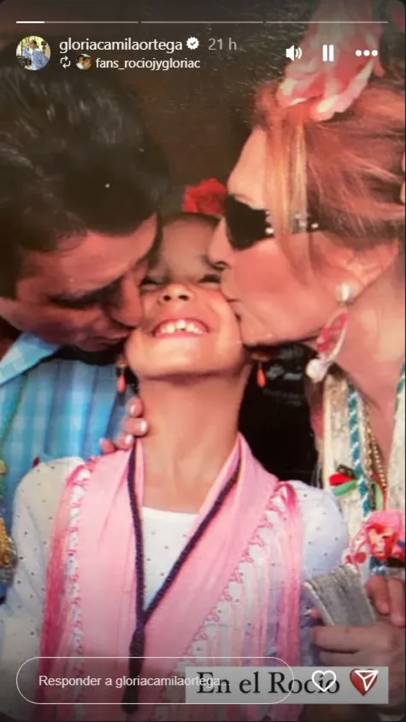 Gloria Camila con Ortega Cano y Rocío Jurado