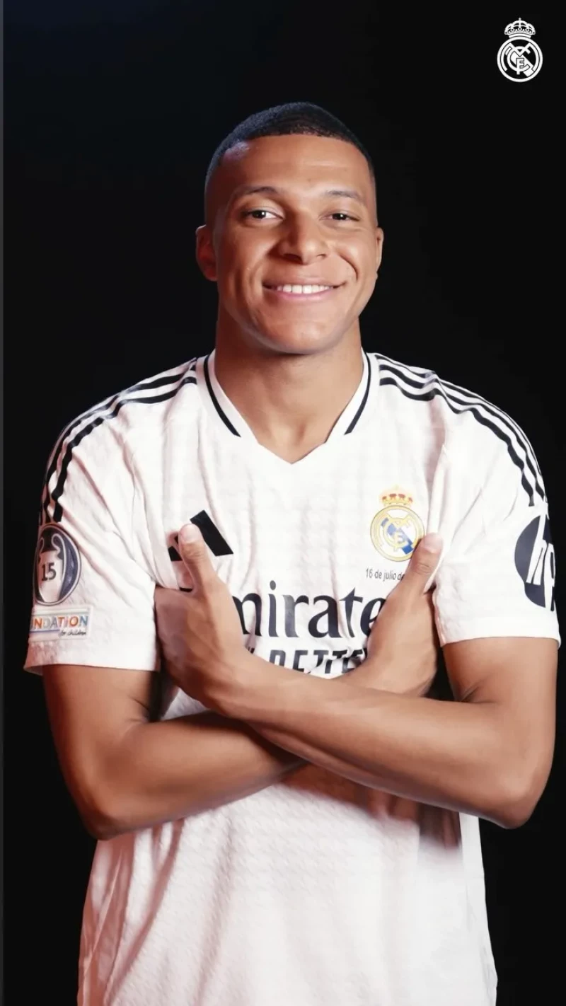 Mbappé, en una imagen oficial del Real Madrid.