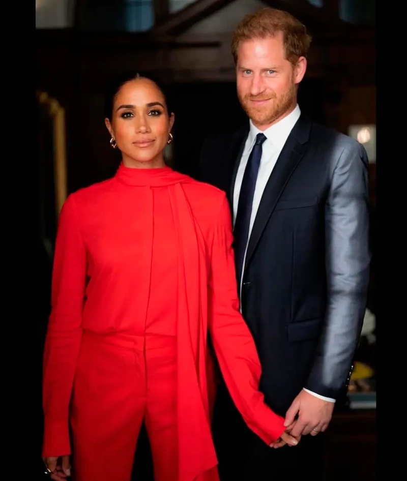 Meghan Markle con el príncipe Harry.