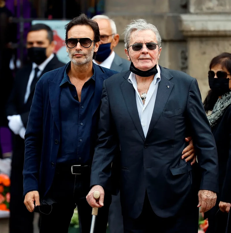 Alain Delon junto a su hijo mayor, Anthony Delon