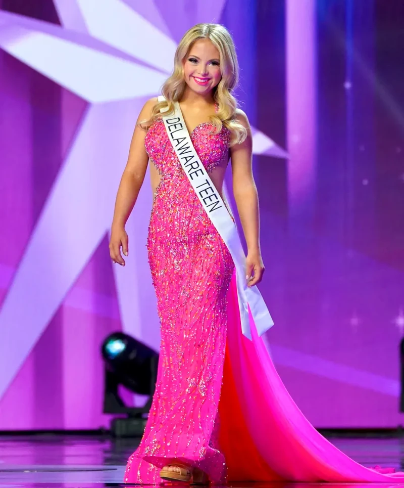 Kayla Kosmalski miss delaware