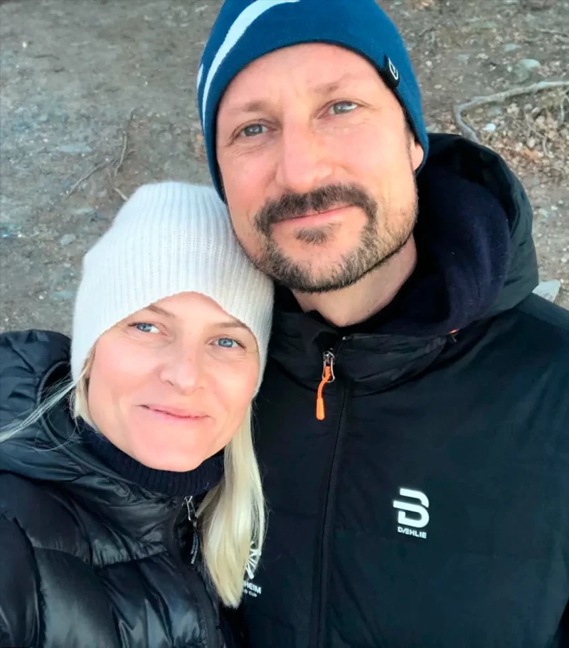 Haakon y Mette-Marit posan juntos