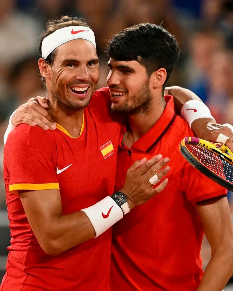 Alcaraz y Nadal en los JJOO de París 2024.