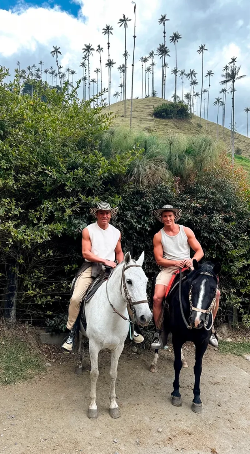 Los novios en tierras sudamericanas.