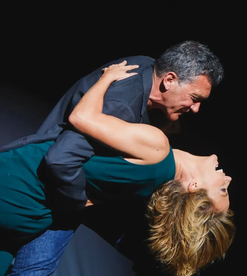 Antonio Banderas y María Casado bailando juntos