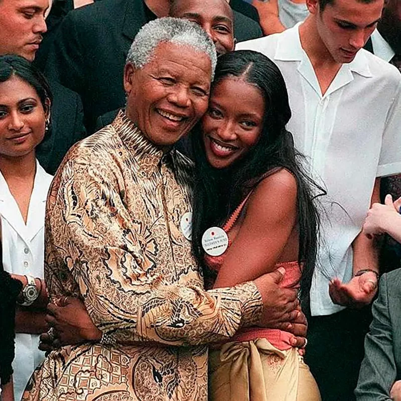 Naomi Campbell con Nelson Mandela hace años.