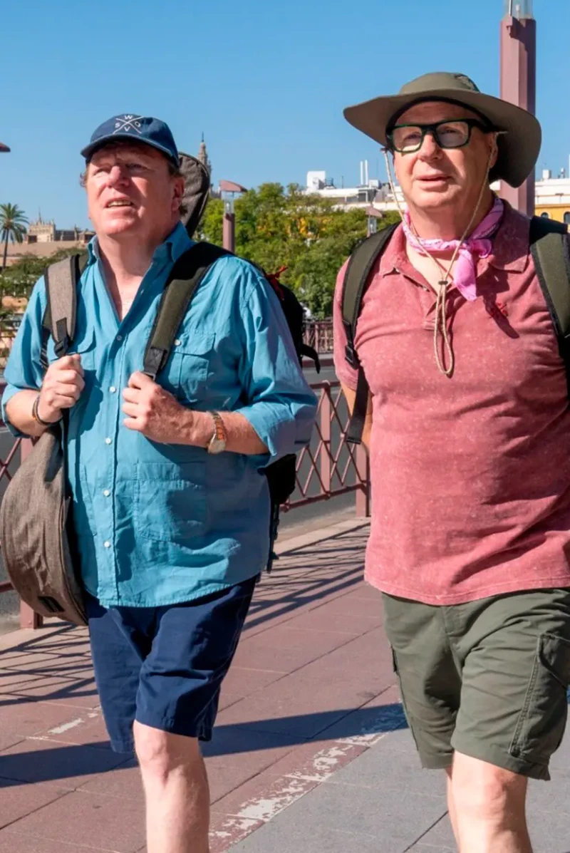 César Cadaval y Jorge Cadaval andando juntos