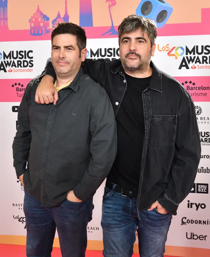 Jose Muñoz y David Muñoz en el photocall de los 40 music awards.