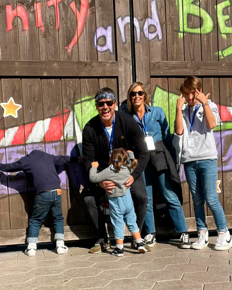 Ion Aramendi y su familia en Disneyland