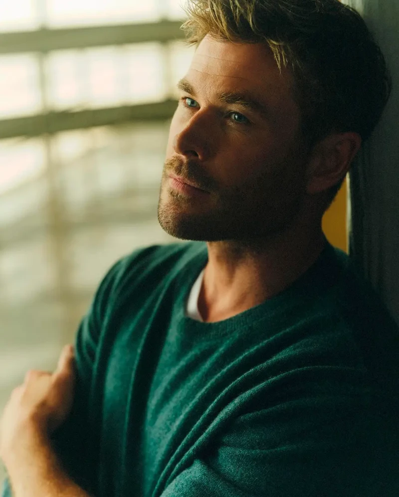 Chris Hemsworth.