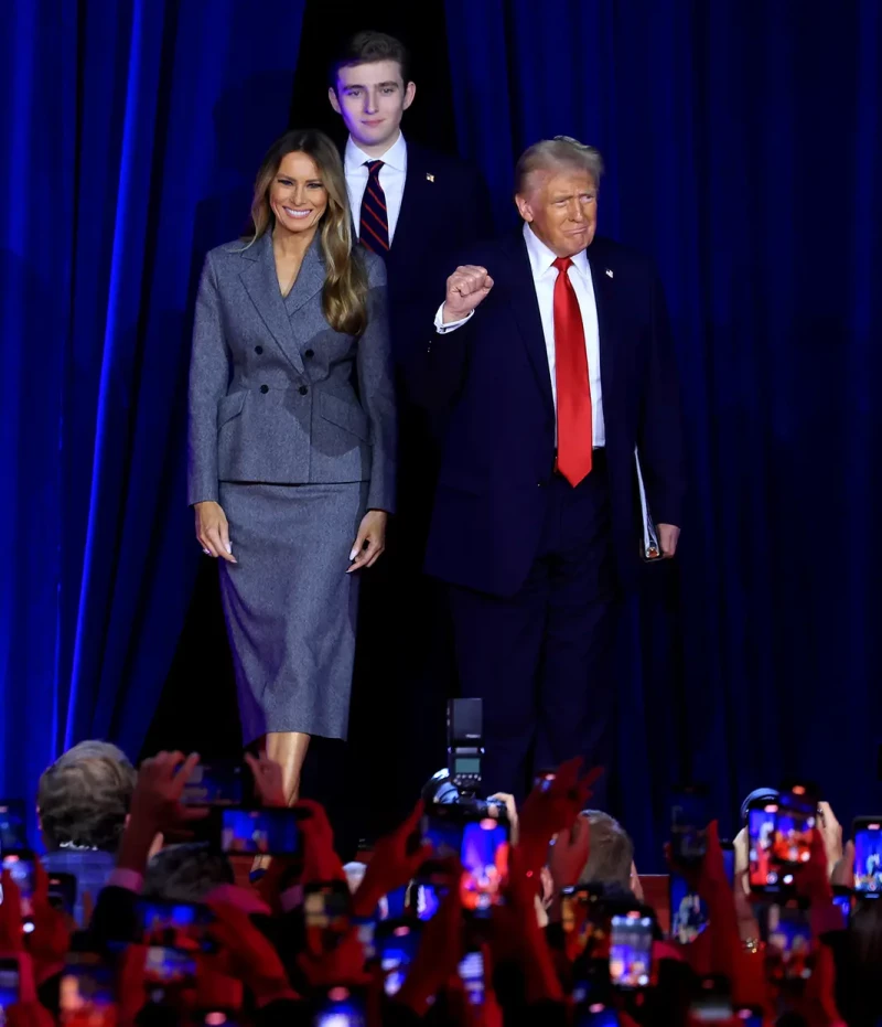 Donald Trump con su mujer, Melania, y su hijo Barron.