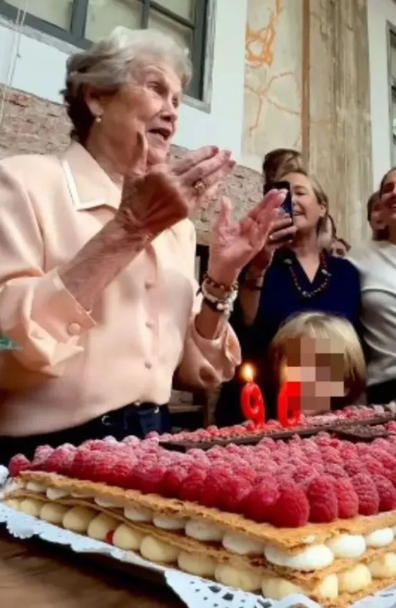 Rita, la madre de Emilio Aragón, en su 90 cumpleaños.