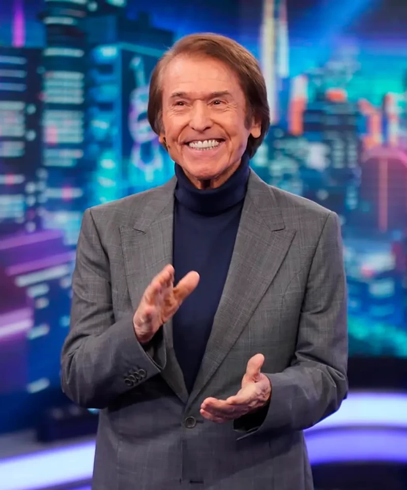 Raphael sonriente en el programa de televisión 'El hormiguero'.