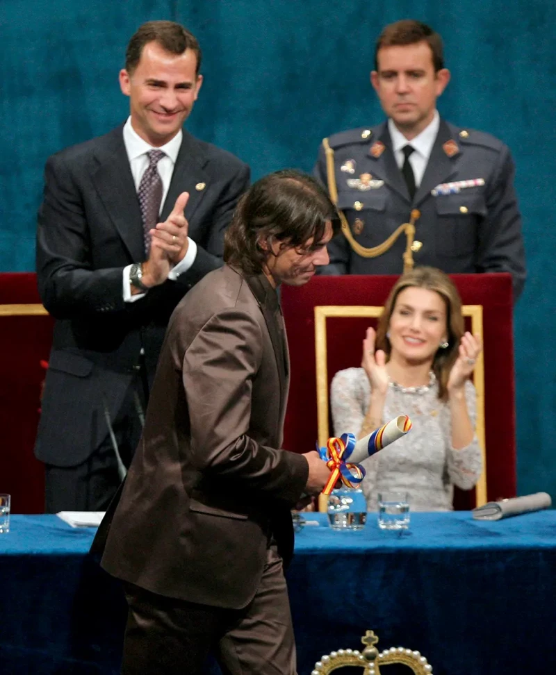 Rafa Nadal con Felipe y Letizia tras recibir el Premio Príncipe de Asturias.