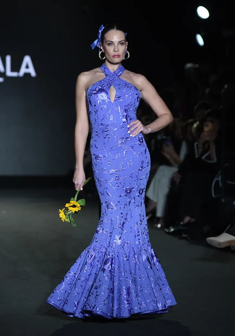 Jessica Bueno en un desfile de moda.