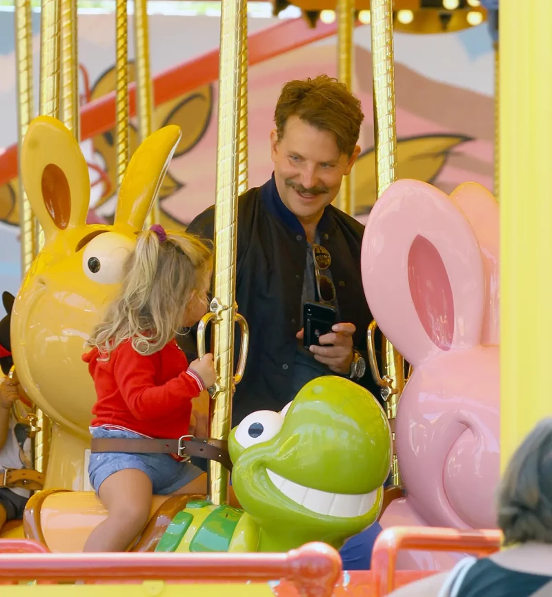 Bradley Cooper con su hija