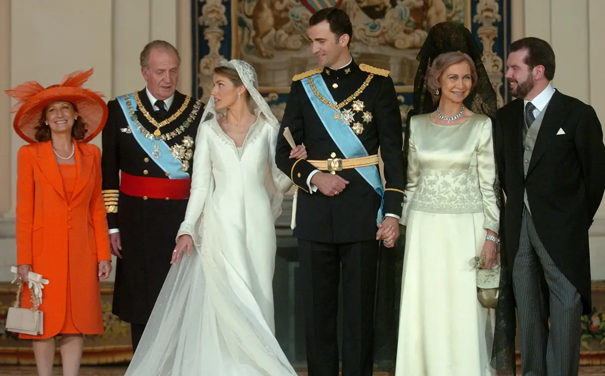 Muchos miembros de la Familia Real, especialmente el rey Juan Carlos, intentaron que Felipe no se casara con la hija de una sindicalista.
