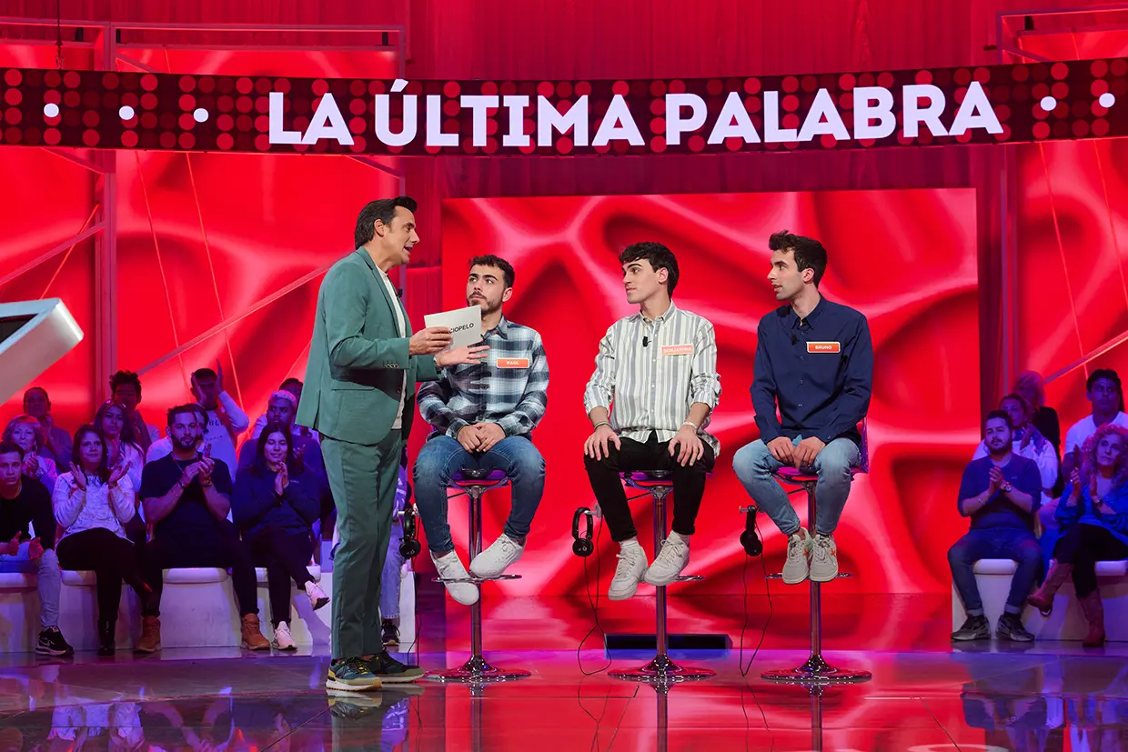 Ion Aramendi con Raúl, Borjamina y Bruno, en una de las pruebas del concurso.