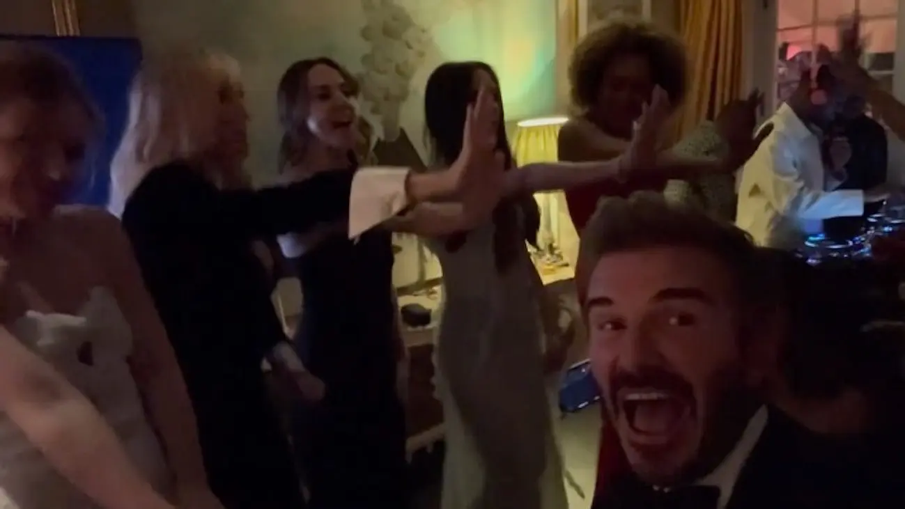 Spice Girls bailando en el cumpleaños de Victoria Beckham