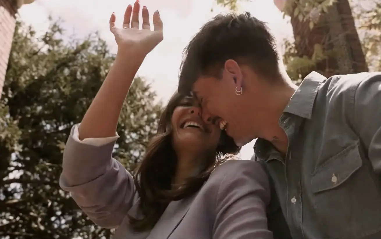 Jessica Bueno y Luitingo, muy enamorados en su nuevo videoclip.
