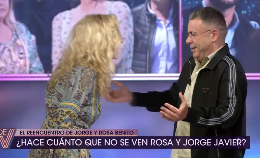 Jorge Javier Vázquez se encuentra con Rosa Benito en televisión.