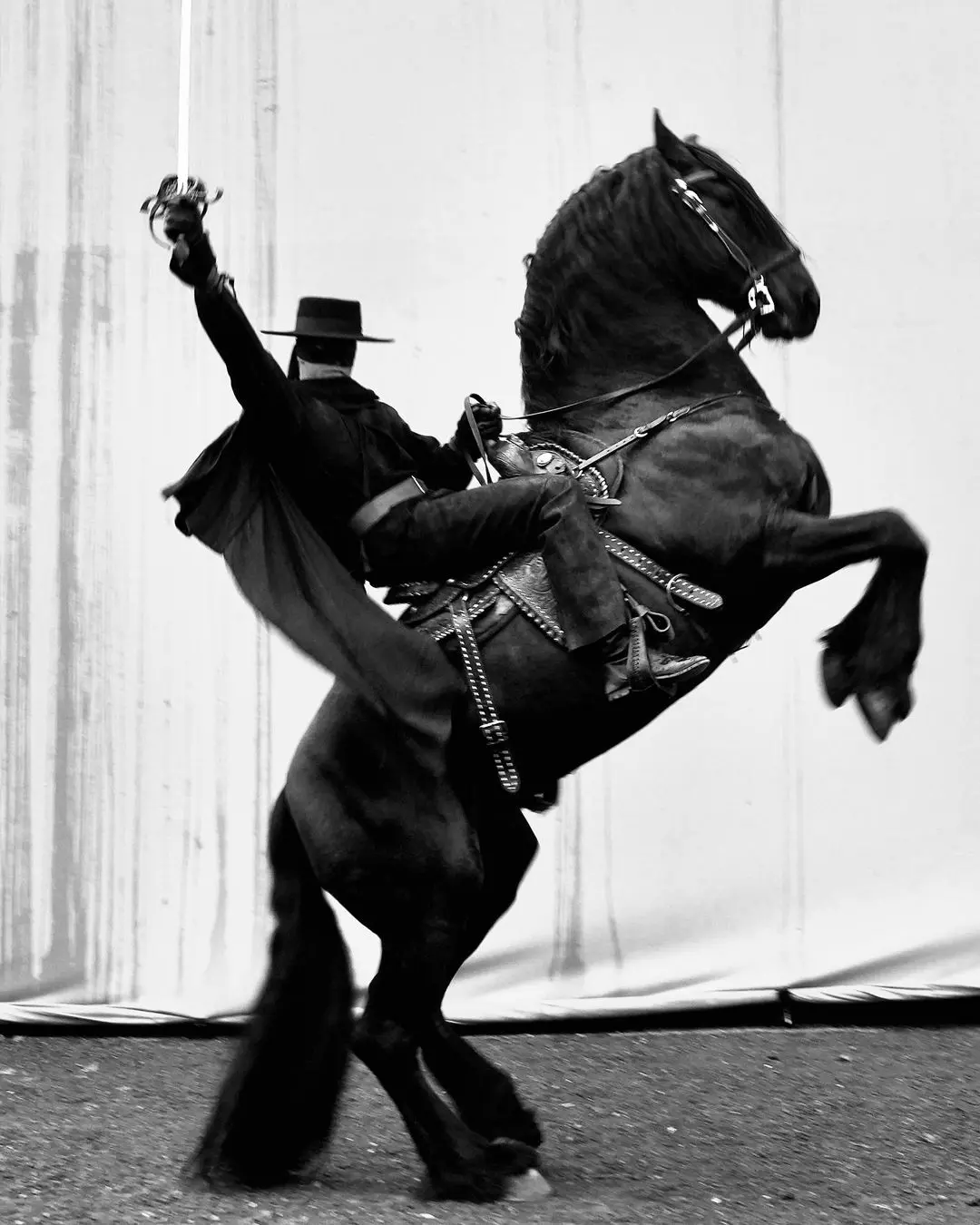 Imagen promocional de 'Zorro', la nueva serie del actor Miguel Bernardeau