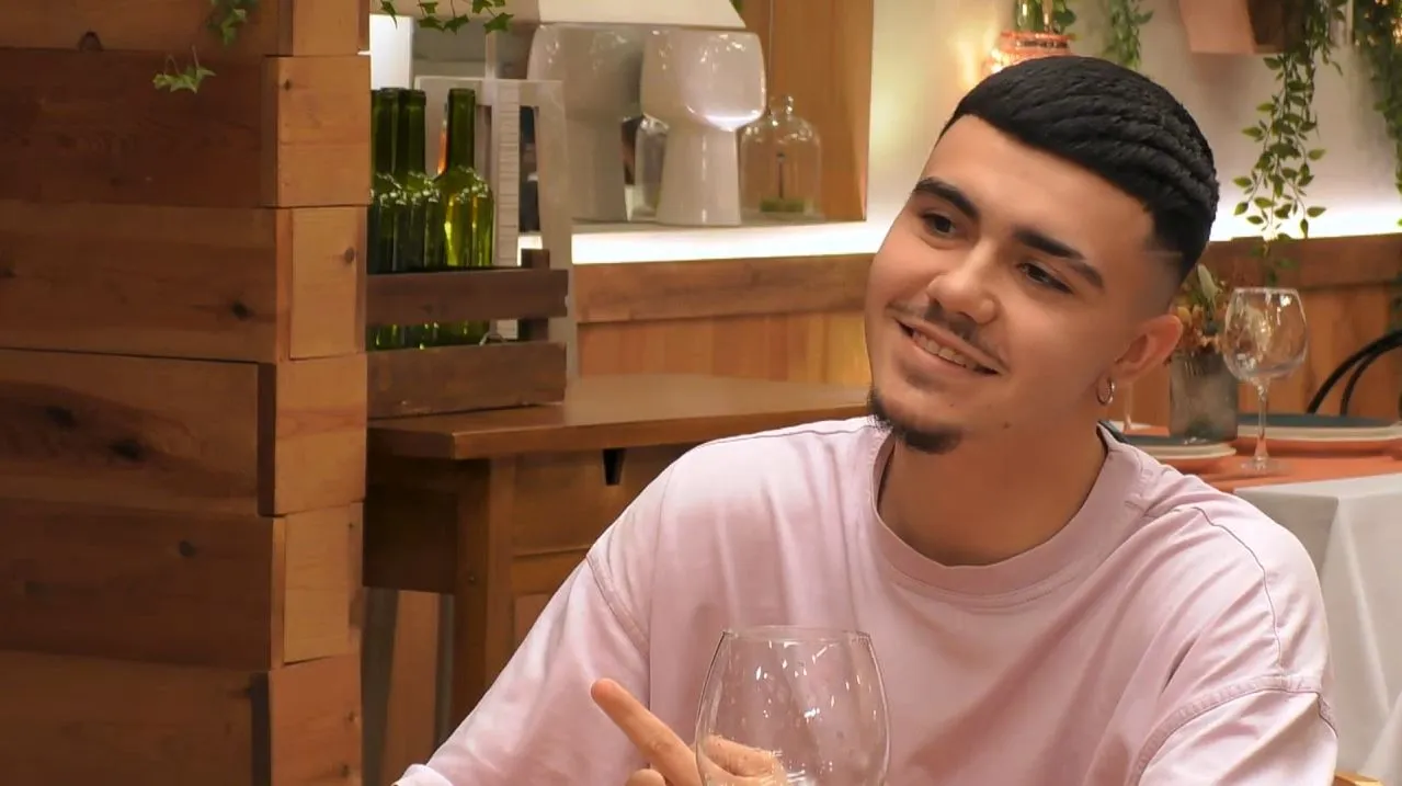 Cristian, el hijo de Dani Güiza, en 'First Dates'.