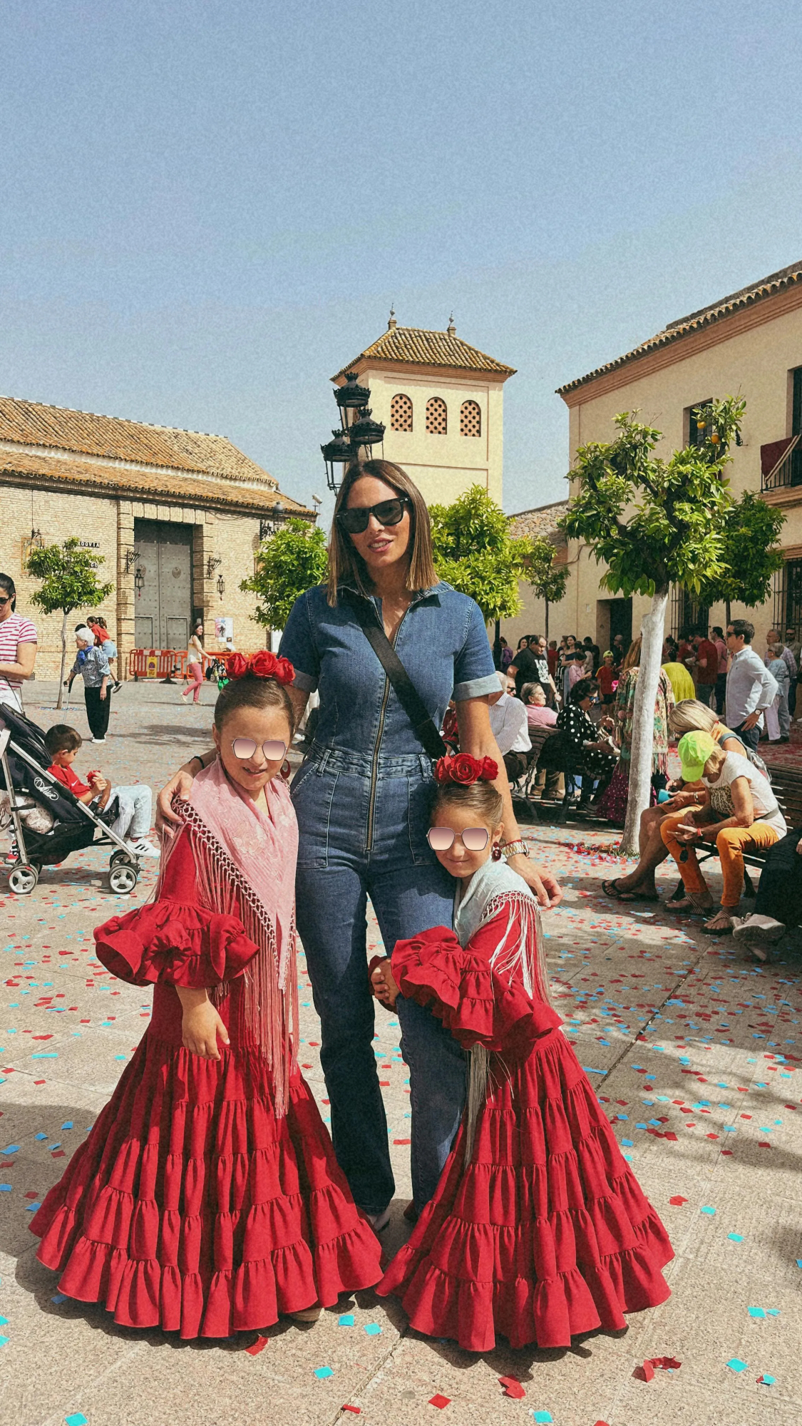 Irene Rosales con sus hijas, Ana y Carlota.