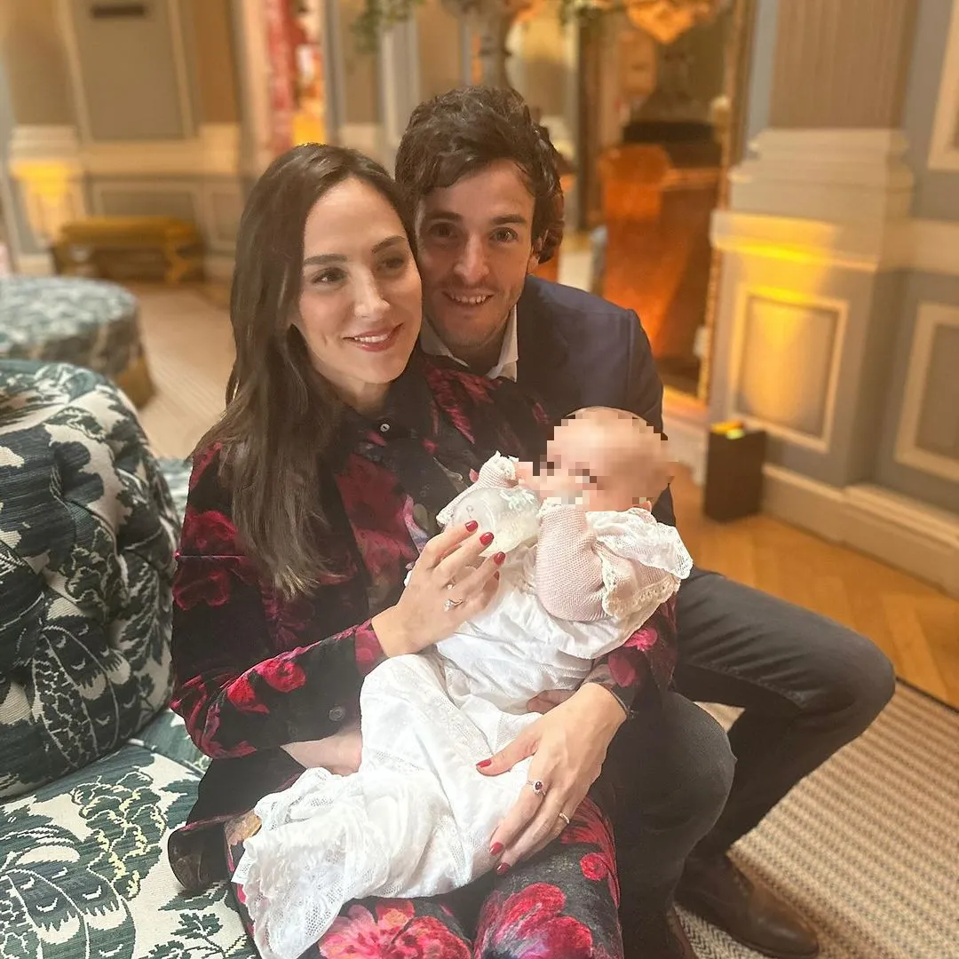 Tamara e Iñigo con Phillipa, la hija de Álvaro Falcó e Isabelle Junot.