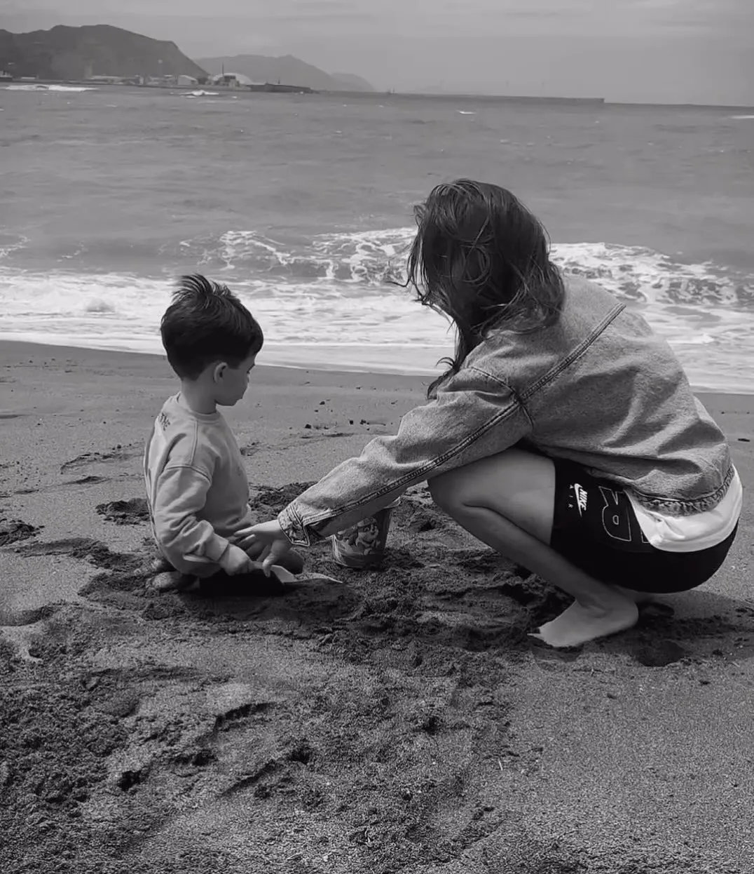 Jessica disfrutará de la playa junto a su pareja y sus hijos.