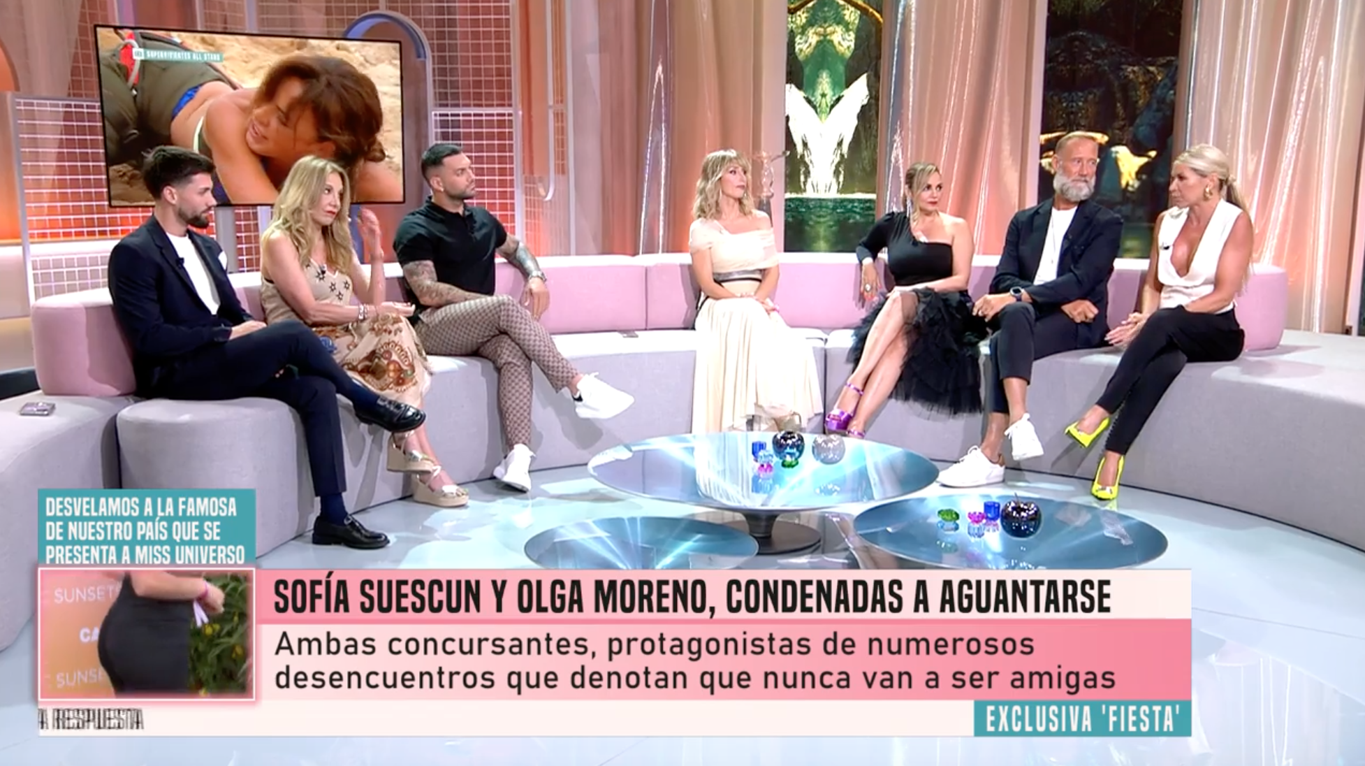 Ana Luque participa en el programa "Fiesta" como colaboradora.