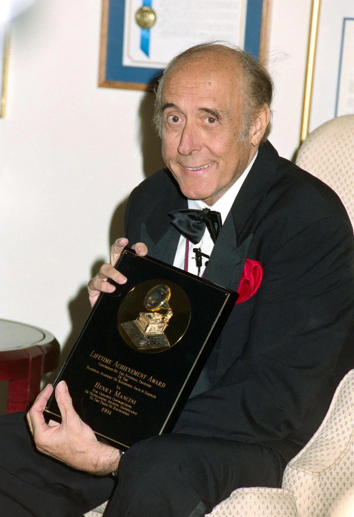 Henry Mancini con un premio Grammy