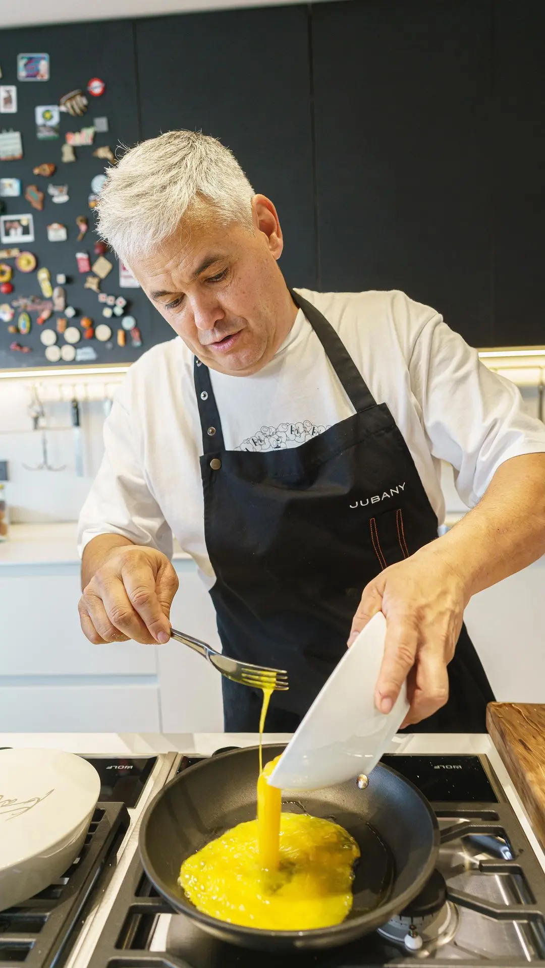 Nandu Jubany, el chef catalán fue el encargado de realizar la cena para los invitados.