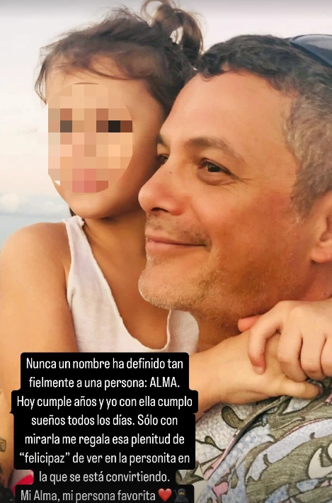 El cantante de 'Corazón Partido' le ha dedicado estas hermosas palabras a su hija.