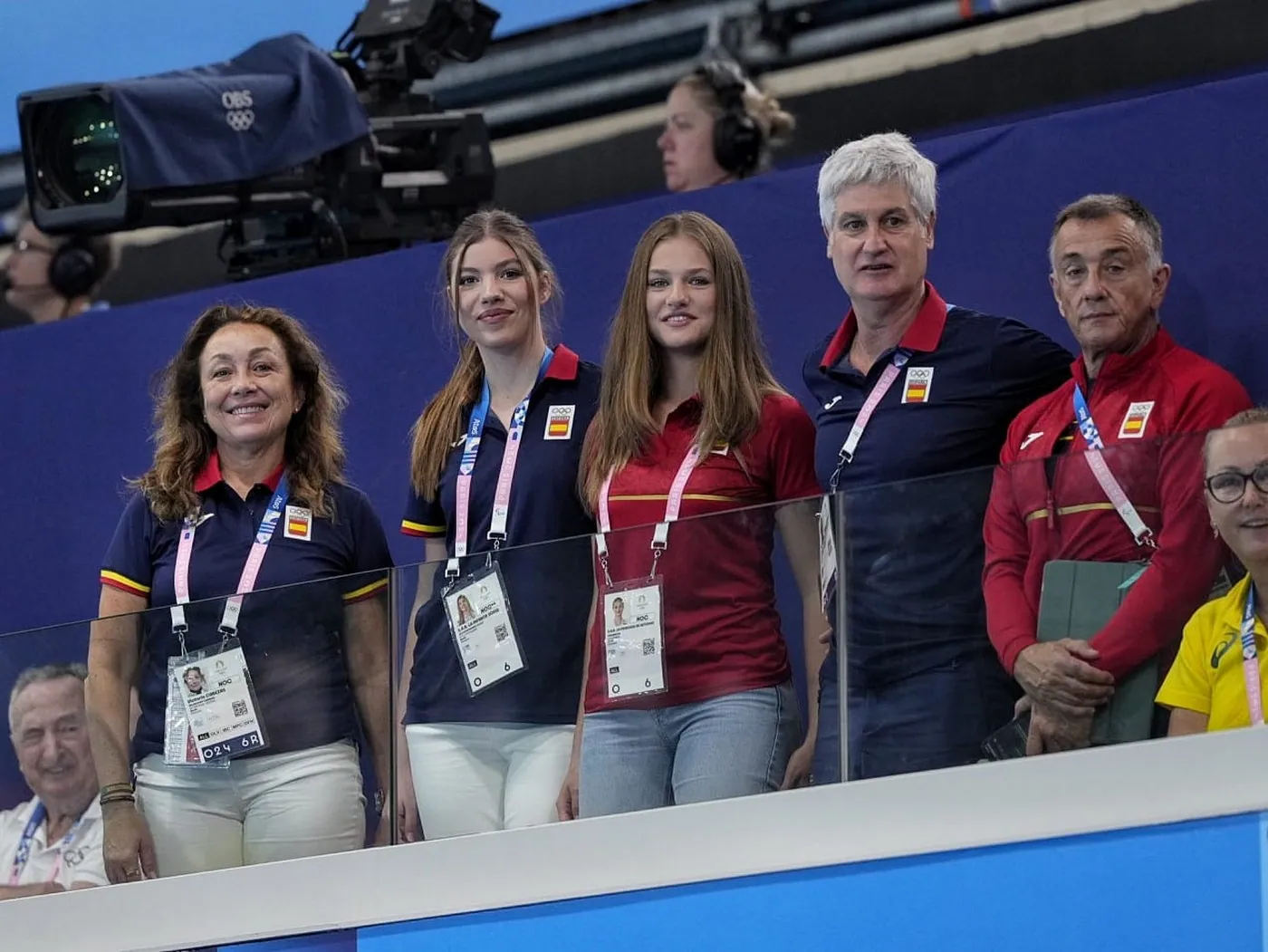 Animando y apoyando a los deportistas españoles.