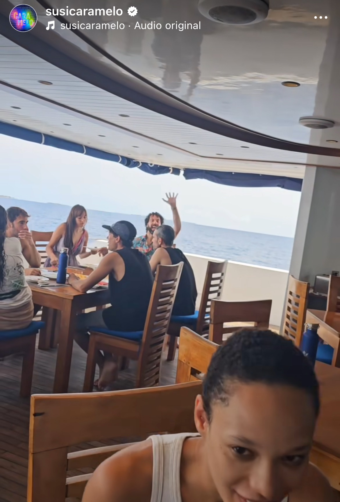 La influencer está compartiendo el día a día en el barco.