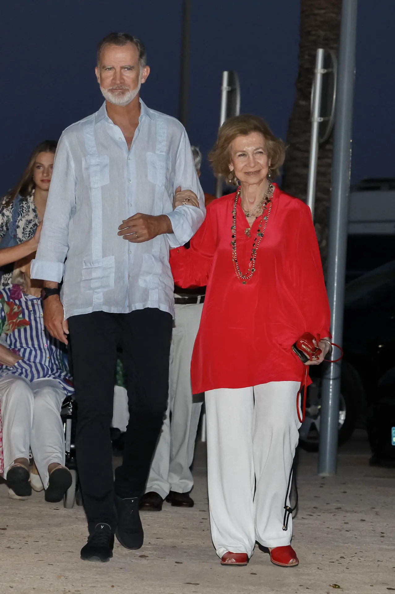 Familia Real posado verano Mallorca 2024 - Felipe VI - Reina Letizia - Infanta Sofía - Reina Sofía - Princesa Leonor