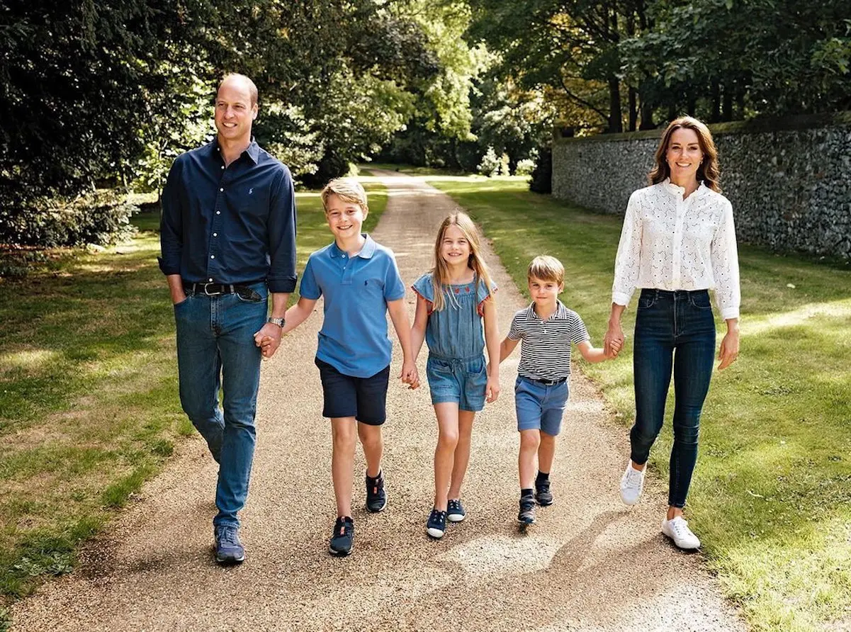 Guillermo y Kate con sus hijos