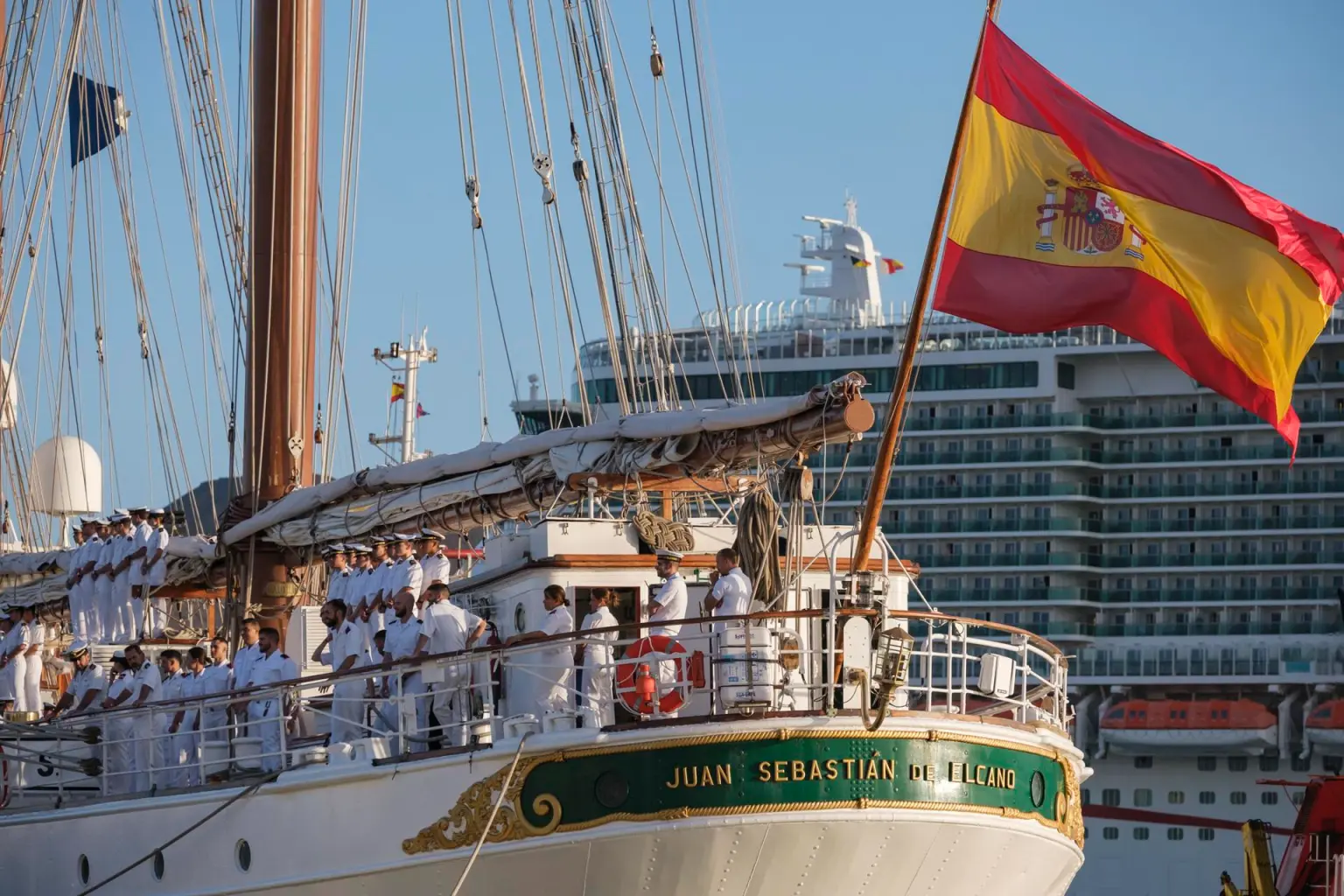 En enero la Princesa se embarcará en el buque escuela Juan Sebastián Elcano.