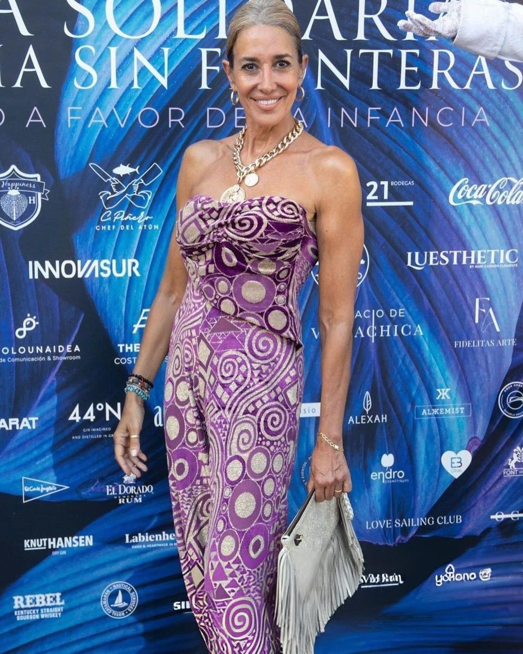 Elsa Anka radiante a sus 58 años