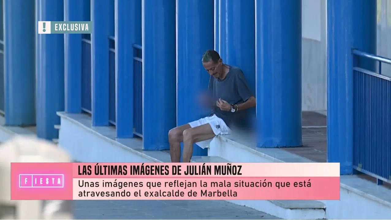 Julián Muñoz, en los alrededores de su casa.