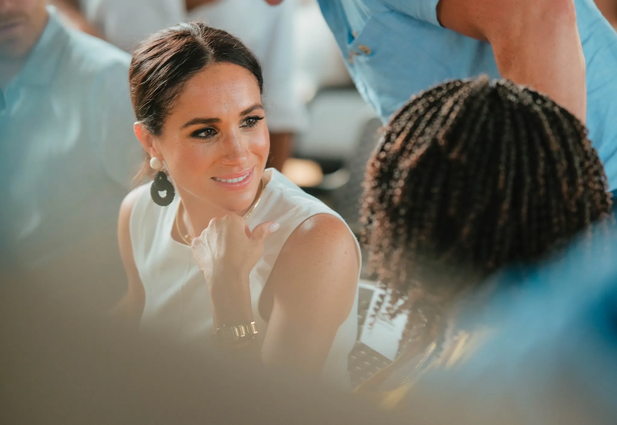 Meghan visitando el primer pueblo libre de Suramérica.