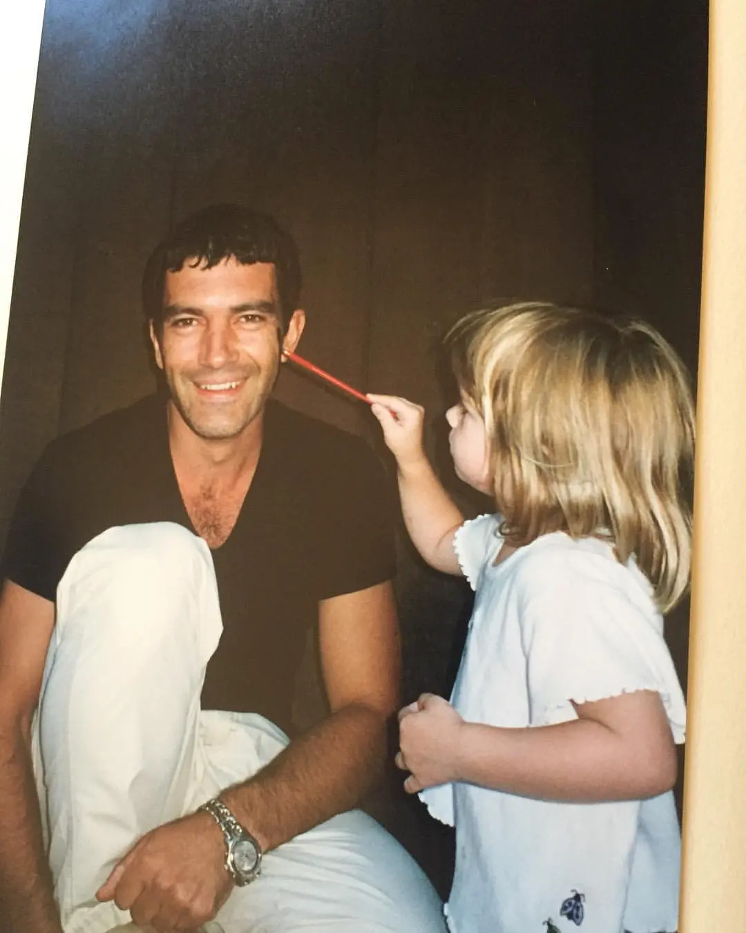 Stella del Carmen con su padre, Antonio Banderas.