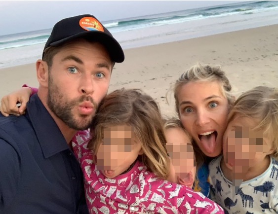 Elsa Pataky ha felicitado junto a sus hijos por redes sociales al actor.