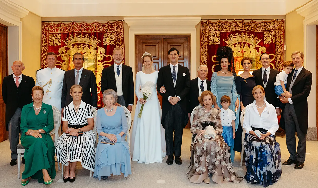 La familia real en la boda de Victoria López-Quesada.