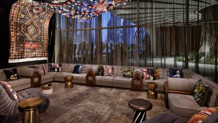 Imagen del lobby del hotel W Dubai Mina Seyahi.